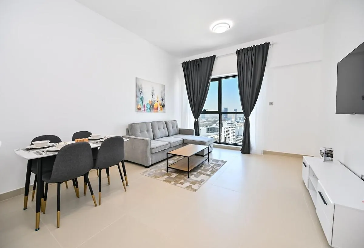 Stylish 1Br Apartment - Central Location In Jvc - Balcony - Holiday Boulevard Dubai