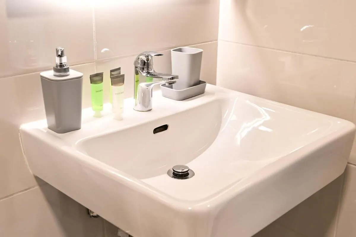 Stylish 1Br Apartment - Central Location In Jvc - Balcony - Holiday Boulevard Dubai 0*,  United Arab Emirates