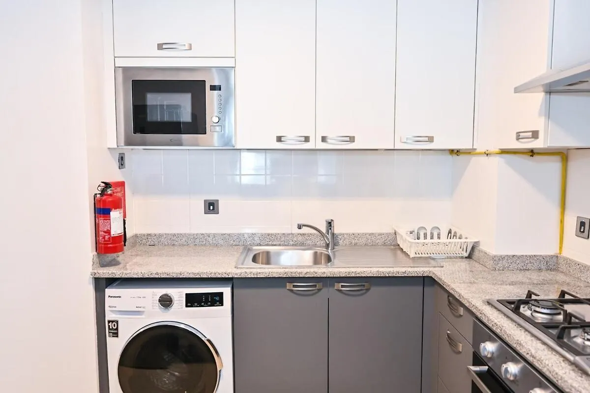 Stylish 1Br Apartment - Central Location In Jvc - Balcony - Holiday Boulevard Dubai