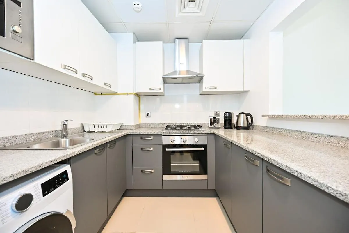 Stylish 1Br Apartment - Central Location In Jvc - Balcony - Holiday Boulevard Dubai